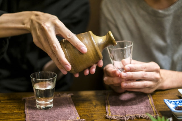 Beyond Tea and Ale: Britain’s Curious Journey into Sake
